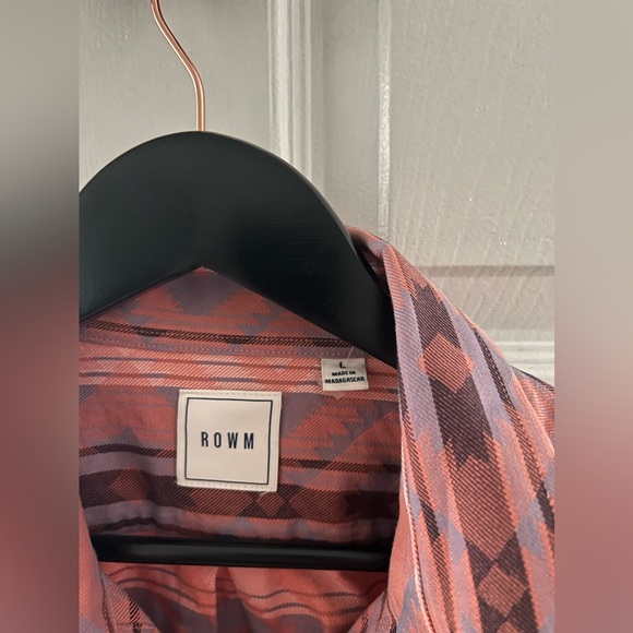 ROWM, NWT, Large, Button Down Short Sleeve Shirt, New With Tags, Salmon and Blue - Picture 5 of 5